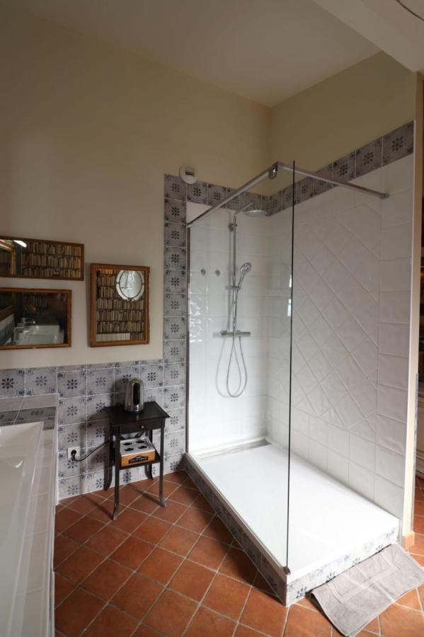 La Maison Du Frene Vence Bagian luar foto